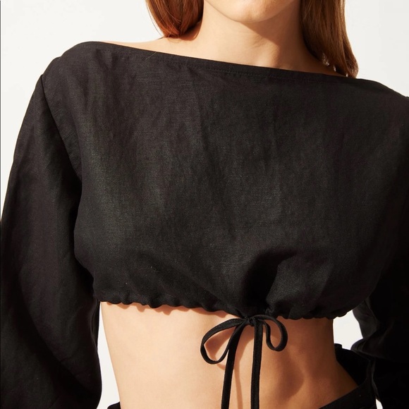 SOLID & STRIPED Tops - Solid & Striped Linen Boatneck Crop Top